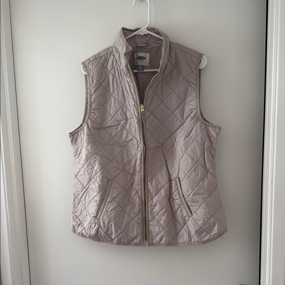 Old Navy Women's Quilted Vest - Light Tan
